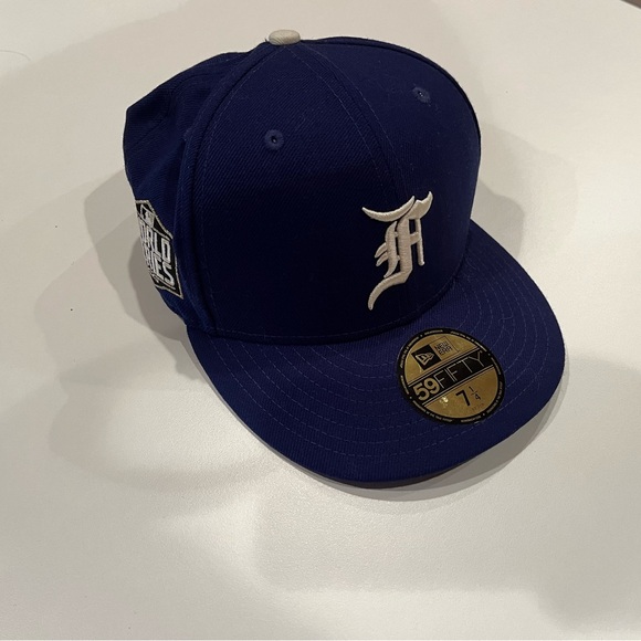 Fear of God Essentials fitted hat - Picture 2 of 3